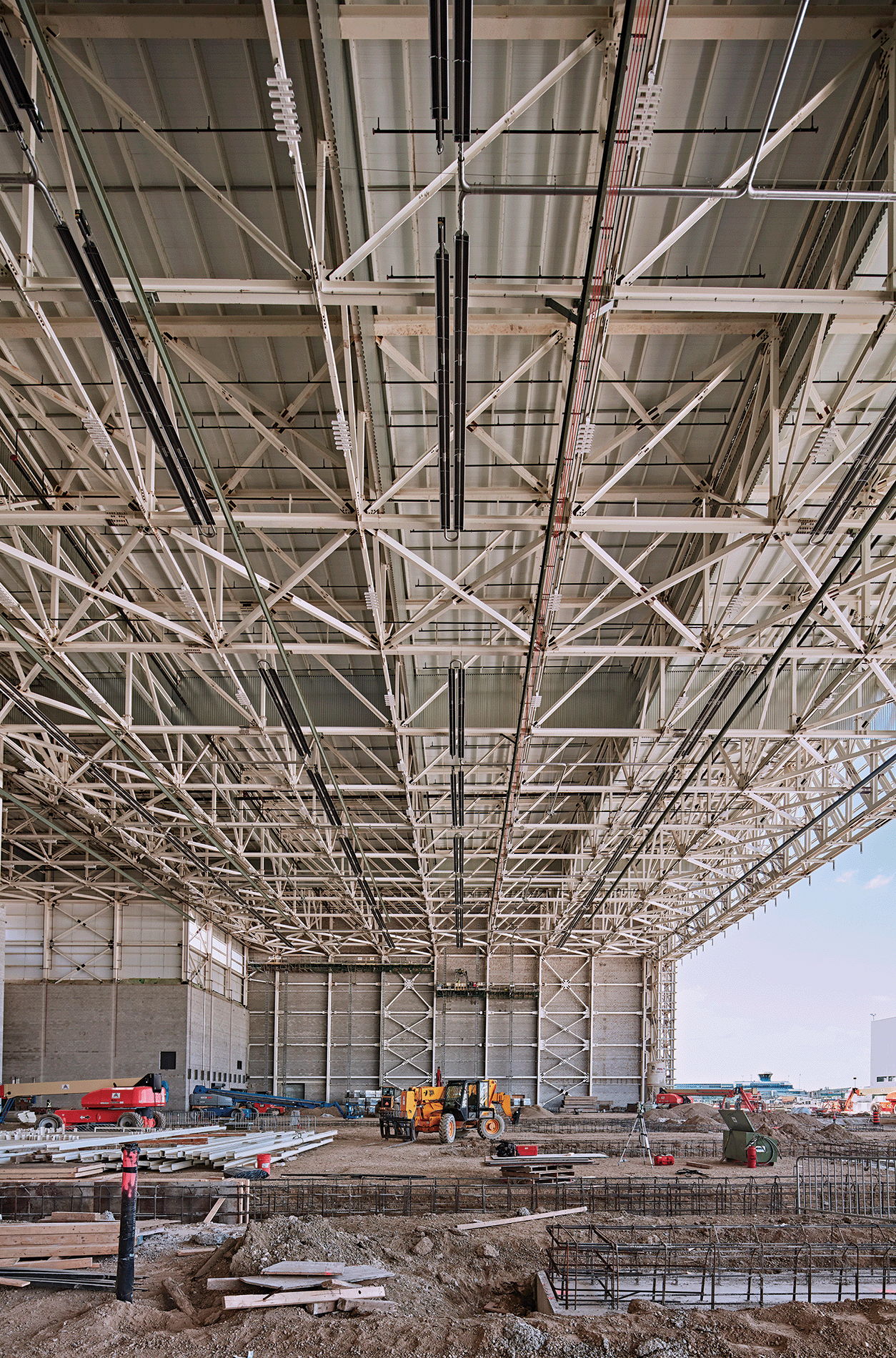 Ledcor - Air Canada Hangar